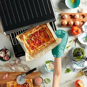 stylish oven gloves